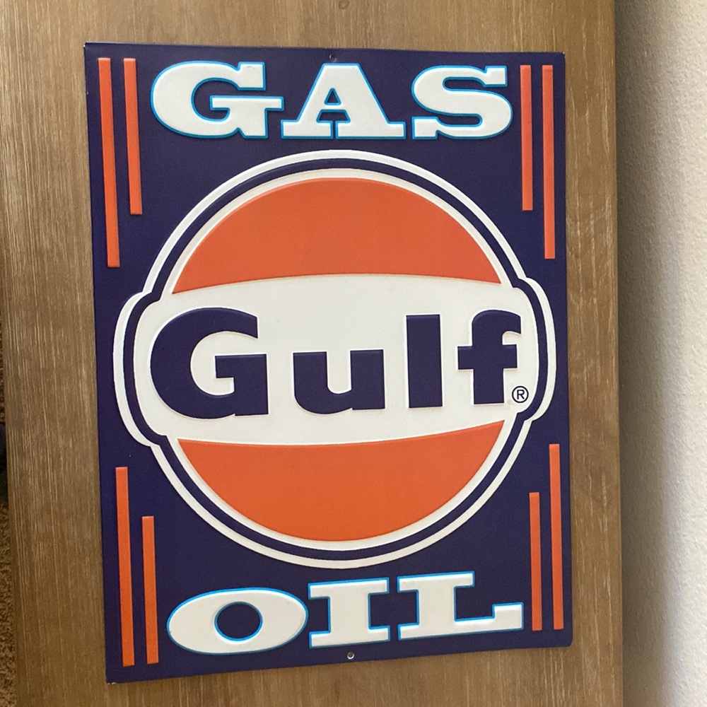 Vintaged Styled Gulf Gas Oil Metal Sign